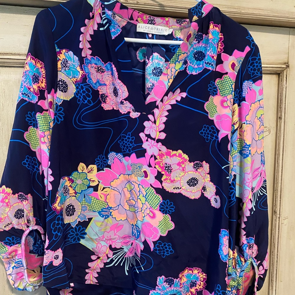 Alice & Trixie Navy Floral Blouse
